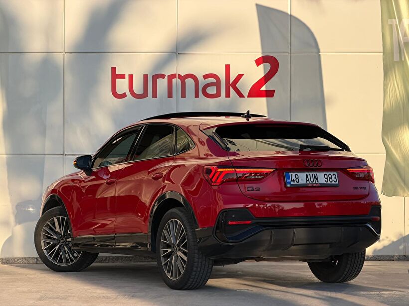 2023 Benzin Otomatik Audi Q3 Kırmızı Turmak Turizm Ticaret Ve San. Ltd. Şti.