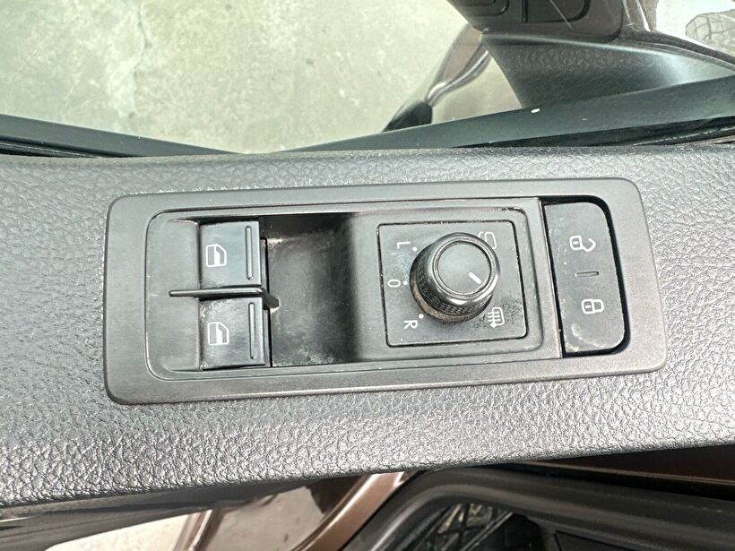 2017 Dizel Otomatik Volkswagen Caravelle Kahverengi Polat Araç Dizayn Otomotiv İnşaat Sanayi Ve Ticaret Limited Şirketi