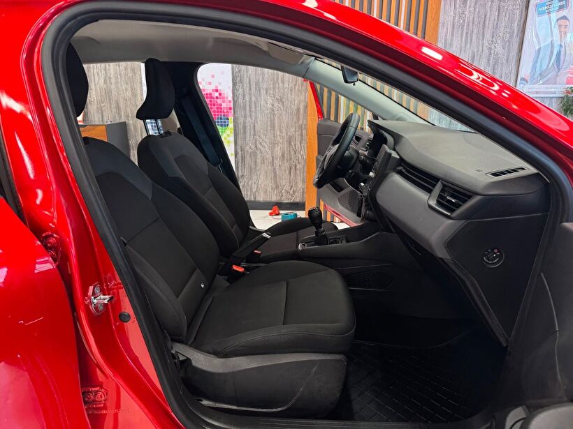 2022 Benzin Manuel Renault Clio Kırmızı Polat Araç Dizayn Otomotiv İnşaat Sanayi Ve Ticaret Limited Şirketi