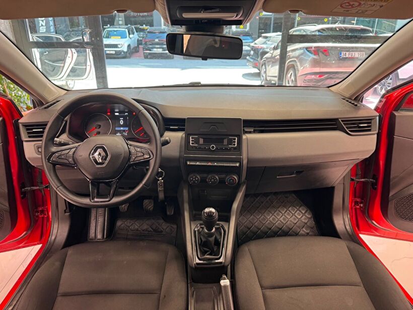 2022 Benzin Manuel Renault Clio Kırmızı Polat Araç Dizayn Otomotiv İnşaat Sanayi Ve Ticaret Limited Şirketi