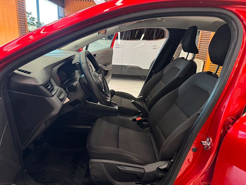 2022 Benzin Manuel Renault Clio Kırmızı Polat Araç Dizayn Otomotiv İnşaat Sanayi Ve Ticaret Limited Şirketi