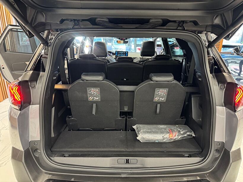2023 Hybrid Otomatik Peugeot 5008 Gri Polat Araç Dizayn Otomotiv İnşaat Sanayi Ve Ticaret Limited Şirketi