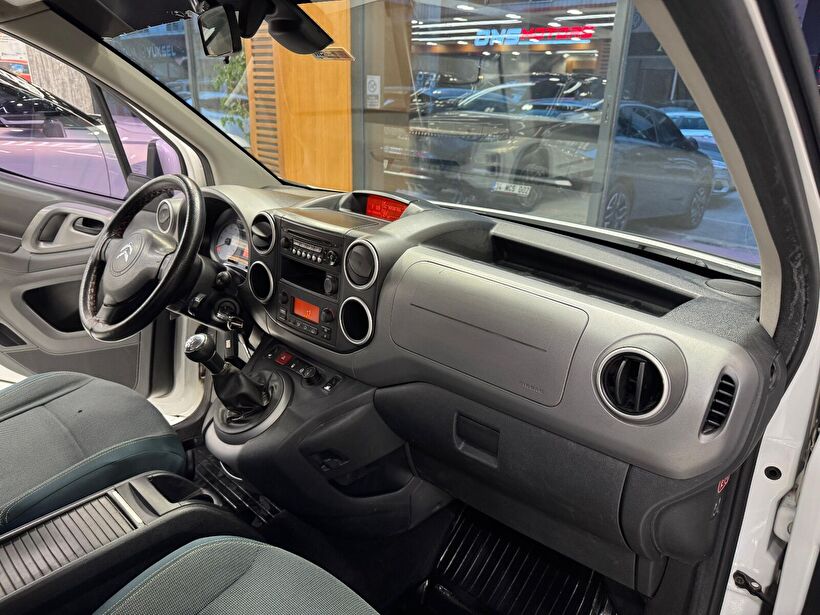 2017 Dizel Manuel Citroen Berlingo Beyaz Polat Araç Dizayn Otomotiv İnşaat Sanayi Ve Ticaret Limited Şirketi