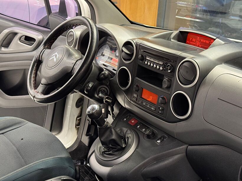 2017 Dizel Manuel Citroen Berlingo Beyaz Polat Araç Dizayn Otomotiv İnşaat Sanayi Ve Ticaret Limited Şirketi