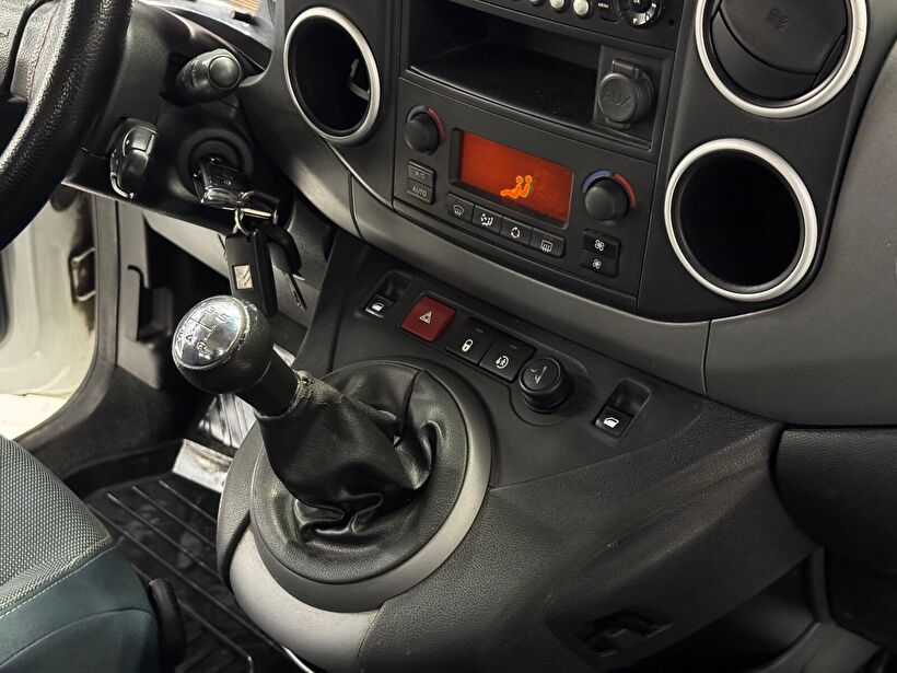 2017 Dizel Manuel Citroen Berlingo Beyaz Polat Araç Dizayn Otomotiv İnşaat Sanayi Ve Ticaret Limited Şirketi