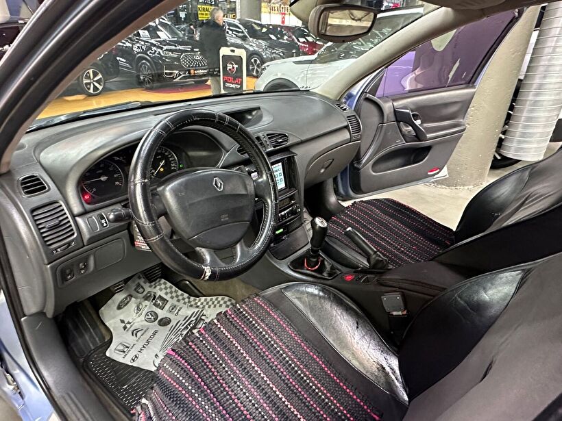 2005 Benzin Manuel Renault Laguna Mavi Polat Araç Dizayn Otomotiv İnşaat Sanayi Ve Ticaret Limited Şirketi