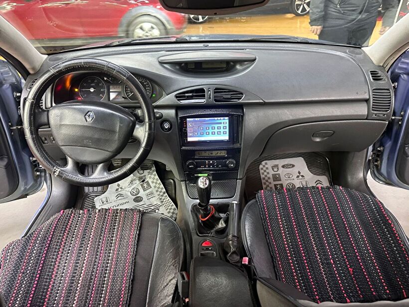 2005 Benzin Manuel Renault Laguna Mavi Polat Araç Dizayn Otomotiv İnşaat Sanayi Ve Ticaret Limited Şirketi