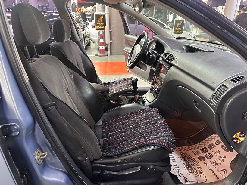 2005 Benzin Manuel Renault Laguna Mavi Polat Araç Dizayn Otomotiv İnşaat Sanayi Ve Ticaret Limited Şirketi