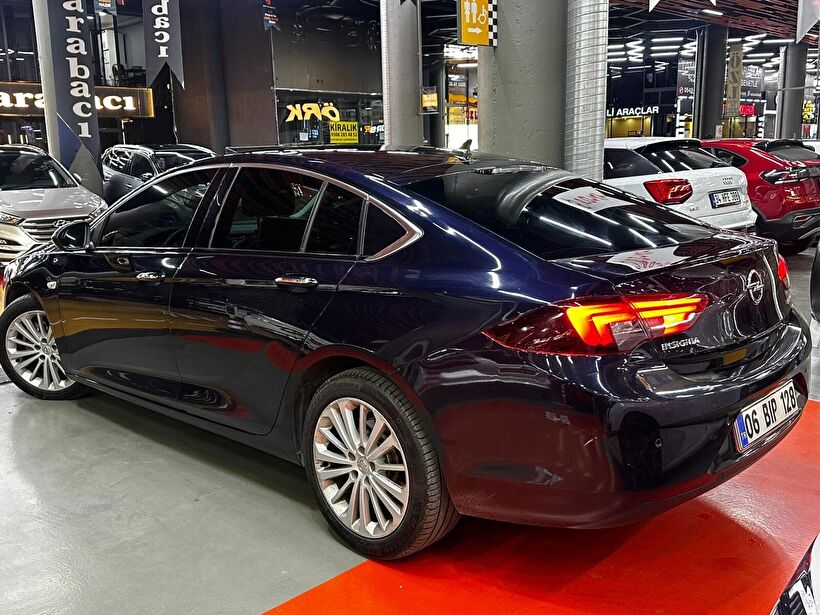 2018 Dizel Otomatik Opel Insignia Mavi Polat Araç Dizayn Otomotiv İnşaat Sanayi Ve Ticaret Limited Şirketi