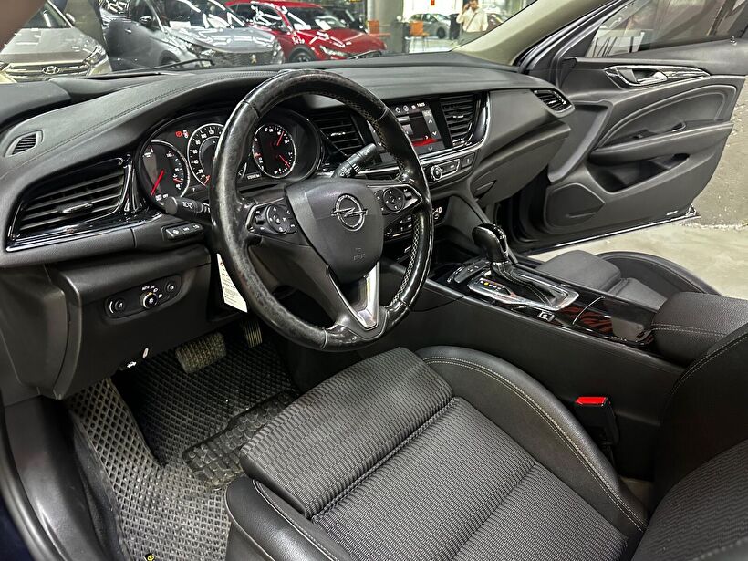 2018 Dizel Otomatik Opel Insignia Mavi Polat Araç Dizayn Otomotiv İnşaat Sanayi Ve Ticaret Limited Şirketi
