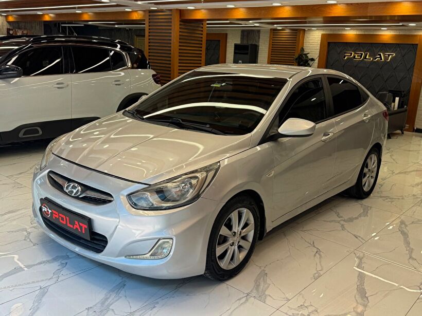 2013 Dizel Otomatik Hyundai Accent Blue Gümüş Gri Polat Araç Dizayn Otomotiv İnşaat Sanayi Ve Ticaret Limited Şirketi