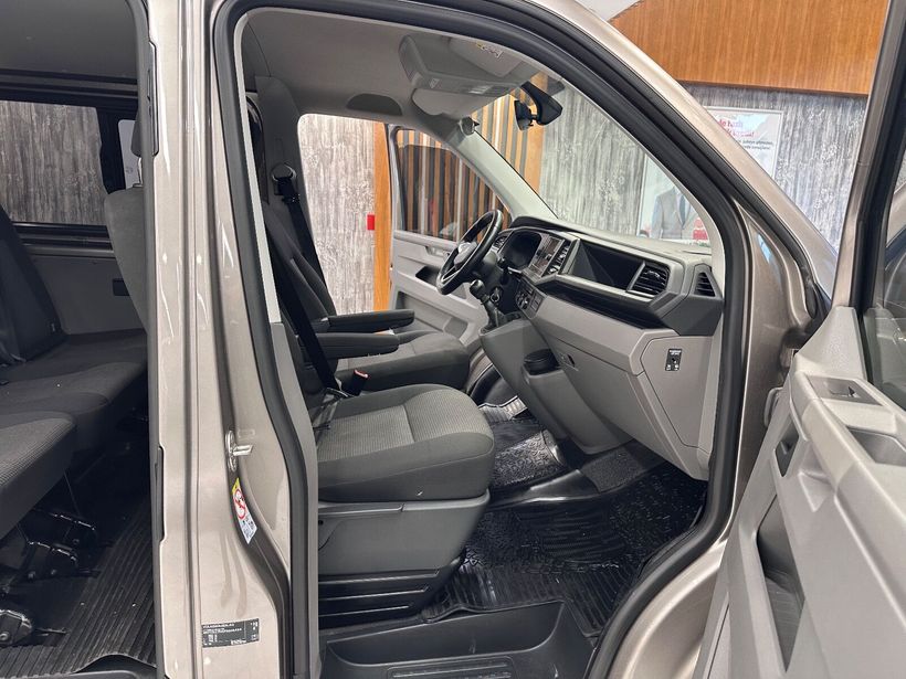 2023 Dizel Manuel Volkswagen Transporter Sarı Polat Araç Dizayn Otomotiv İnşaat Sanayi Ve Ticaret Limited Şirketi