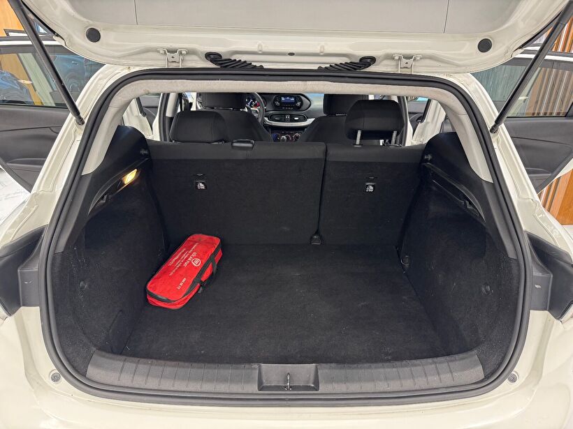 2019 Dizel Otomatik Fiat Egea Beyaz Polat Araç Dizayn Otomotiv İnşaat Sanayi Ve Ticaret Limited Şirketi