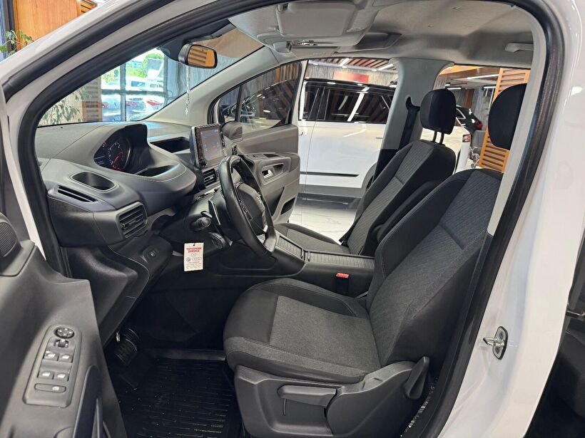 2022 Dizel Otomatik Peugeot Rifter Beyaz Polat Araç Dizayn Otomotiv İnşaat Sanayi Ve Ticaret Limited Şirketi