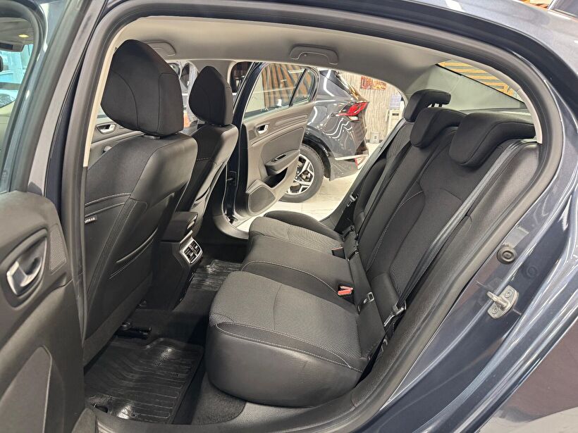 2023 Benzin Otomatik Renault Megane Gri Polat Araç Dizayn Otomotiv İnşaat Sanayi Ve Ticaret Limited Şirketi