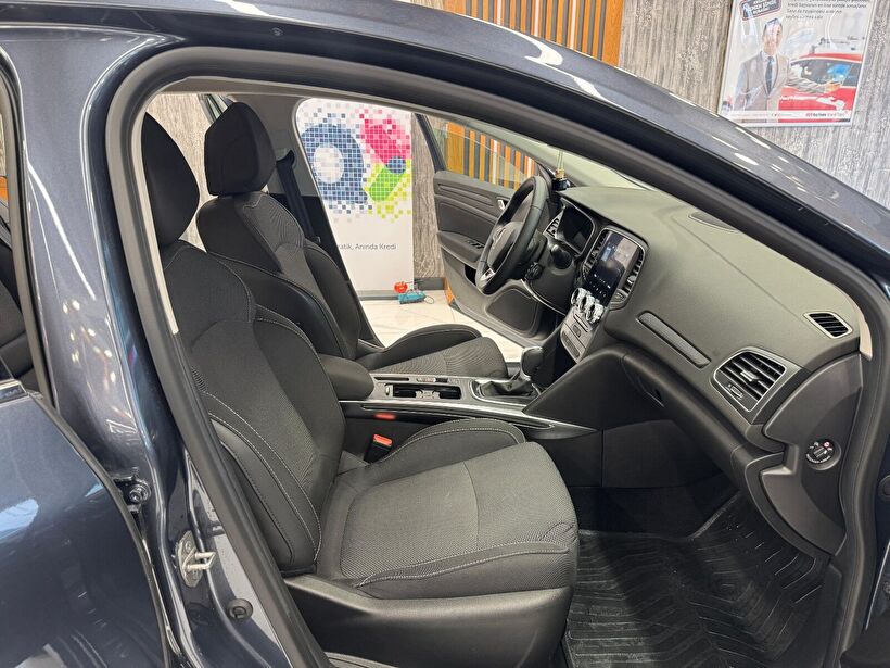 2023 Benzin Otomatik Renault Megane Gri Polat Araç Dizayn Otomotiv İnşaat Sanayi Ve Ticaret Limited Şirketi