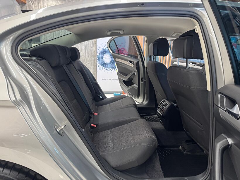 2016 Dizel Otomatik Volkswagen Passat Gri Polat Araç Dizayn Otomotiv İnşaat Sanayi Ve Ticaret Limited Şirketi