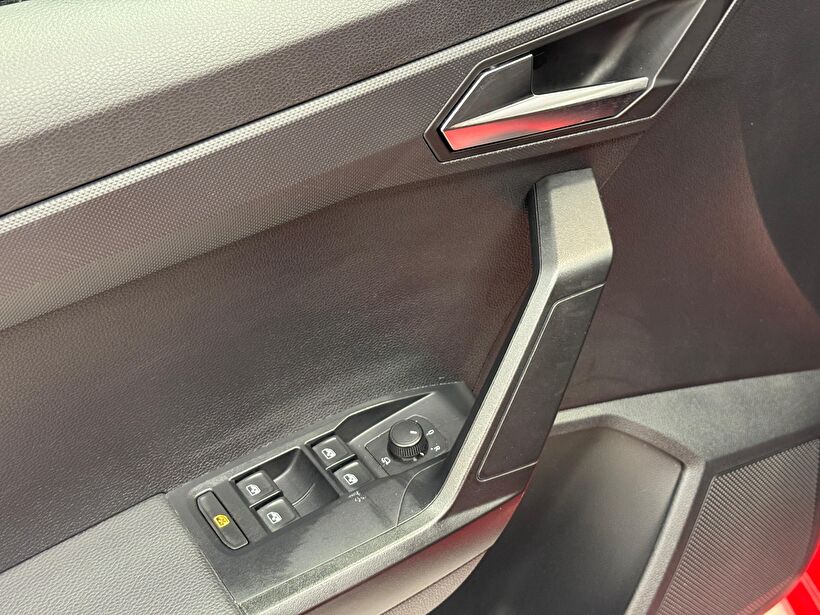 2024 Benzin Otomatik Seat Ibiza Kırmızı Polat Araç Dizayn Otomotiv İnşaat Sanayi Ve Ticaret Limited Şirketi