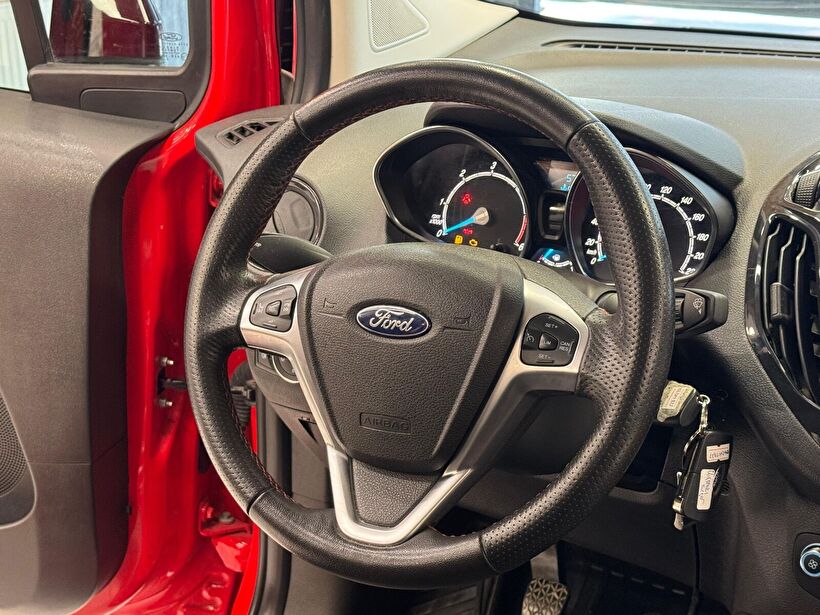 2022 Dizel Manuel Ford Tourneo Courier Kırmızı Polat Araç Dizayn Otomotiv İnşaat Sanayi Ve Ticaret Limited Şirketi