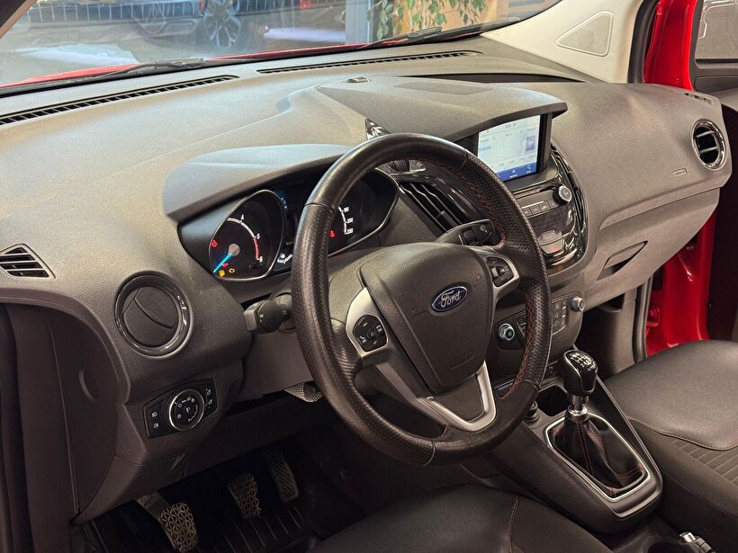 2022 Dizel Manuel Ford Tourneo Courier Kırmızı Polat Araç Dizayn Otomotiv İnşaat Sanayi Ve Ticaret Limited Şirketi