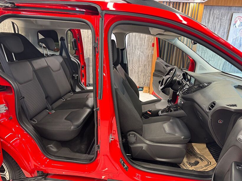 2022 Dizel Manuel Ford Tourneo Courier Kırmızı Polat Araç Dizayn Otomotiv İnşaat Sanayi Ve Ticaret Limited Şirketi
