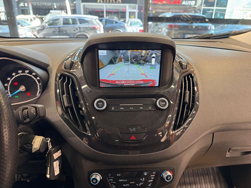 2022 Dizel Manuel Ford Tourneo Courier Kırmızı Polat Araç Dizayn Otomotiv İnşaat Sanayi Ve Ticaret Limited Şirketi