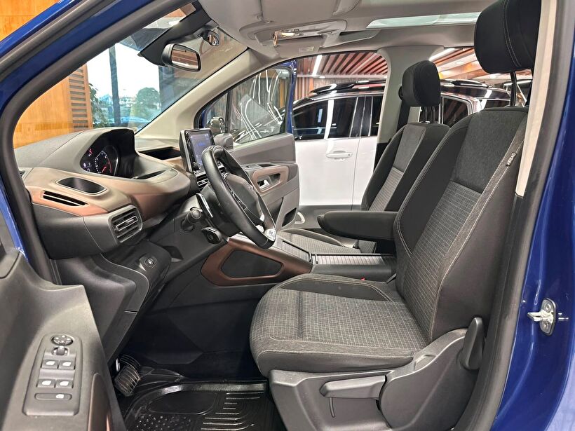 2024 Dizel Otomatik Peugeot Rifter Mavi Polat Araç Dizayn Otomotiv İnşaat Sanayi Ve Ticaret Limited Şirketi