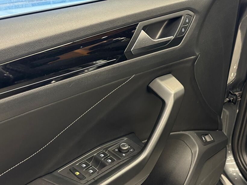 2022 Benzin Otomatik Volkswagen T-Roc Gri Polat Araç Dizayn Otomotiv İnşaat Sanayi Ve Ticaret Limited Şirketi