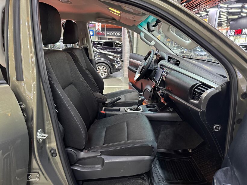 2023 Dizel Otomatik Toyota Hi-Lux Gri Polat Araç Dizayn Otomotiv İnşaat Sanayi Ve Ticaret Limited Şirketi