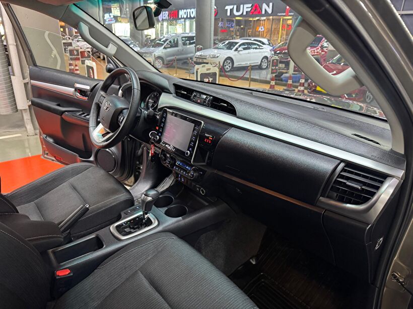 2023 Dizel Otomatik Toyota Hi-Lux Gri Polat Araç Dizayn Otomotiv İnşaat Sanayi Ve Ticaret Limited Şirketi