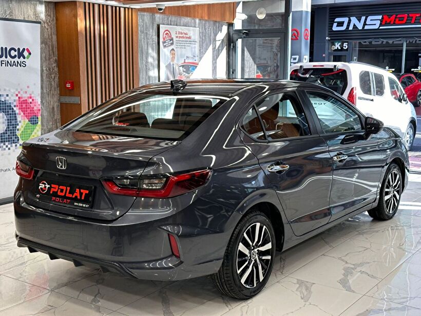 2022 Benzin Otomatik Honda City Füme Polat Araç Dizayn Otomotiv İnşaat Sanayi Ve Ticaret Limited Şirketi
