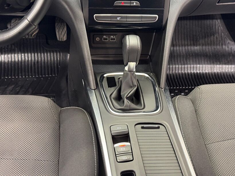 2023 Benzin Otomatik Renault Megane Gri Polat Araç Dizayn Otomotiv İnşaat Sanayi Ve Ticaret Limited Şirketi