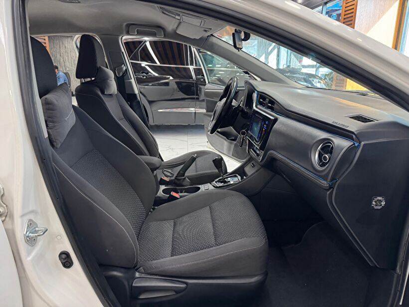 2016 Dizel Otomatik Toyota Corolla Beyaz Polat Araç Dizayn Otomotiv İnşaat Sanayi Ve Ticaret Limited Şirketi