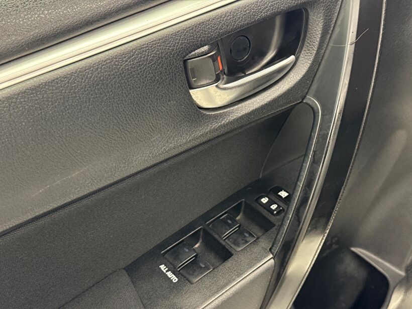 2016 Dizel Otomatik Toyota Corolla Beyaz Polat Araç Dizayn Otomotiv İnşaat Sanayi Ve Ticaret Limited Şirketi