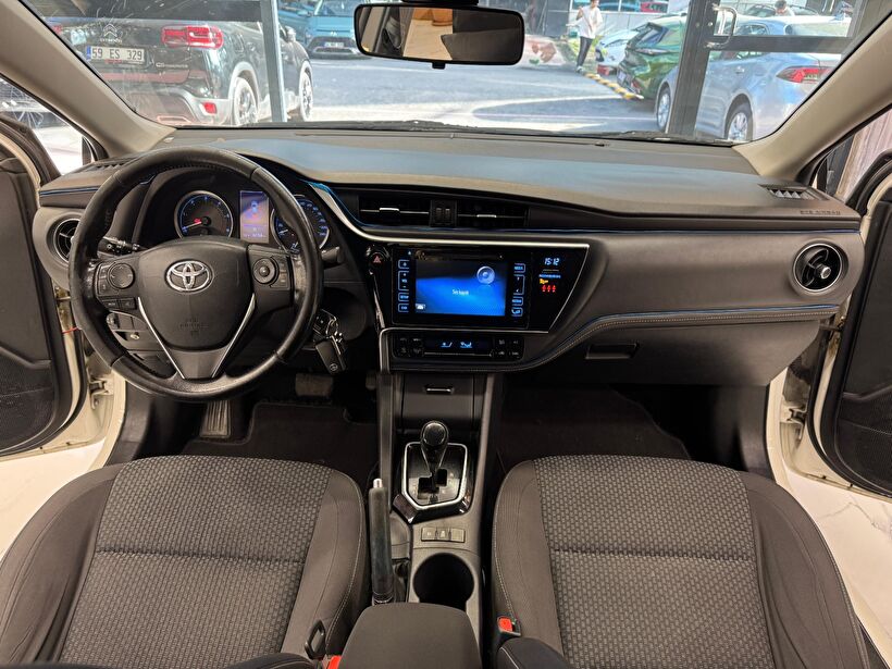 2016 Dizel Otomatik Toyota Corolla Beyaz Polat Araç Dizayn Otomotiv İnşaat Sanayi Ve Ticaret Limited Şirketi