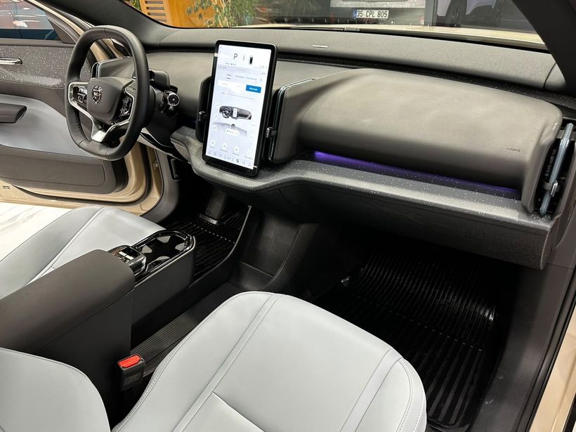 2025 Elektrik Otomatik Volvo EX30 Kahverengi Polat Araç Dizayn Otomotiv İnşaat Sanayi Ve Ticaret Limited Şirketi
