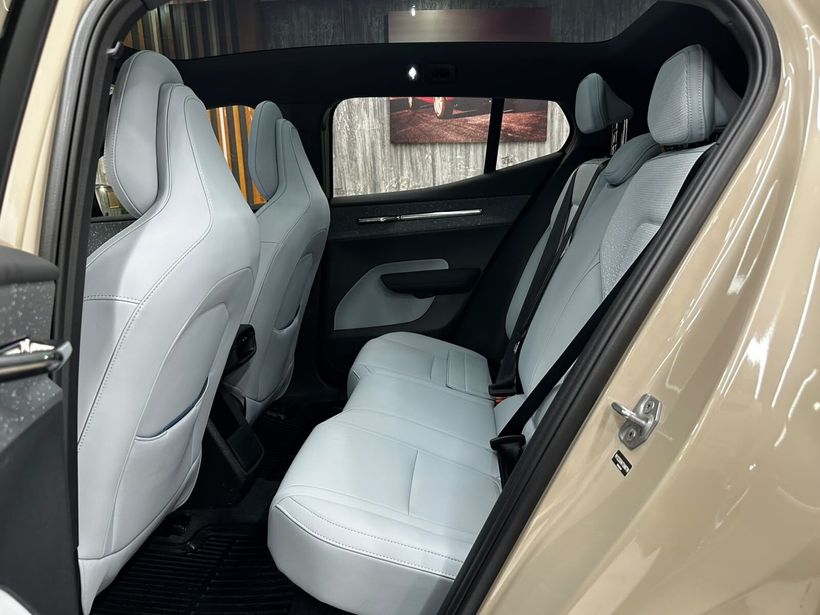 2025 Elektrik Otomatik Volvo EX30 Kahverengi Polat Araç Dizayn Otomotiv İnşaat Sanayi Ve Ticaret Limited Şirketi