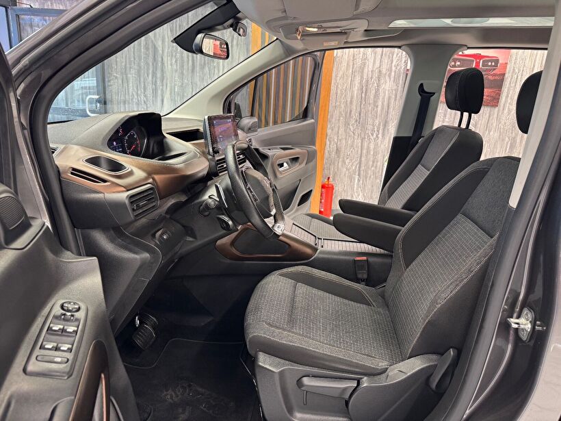 2023 Dizel Otomatik Peugeot Rifter Gri Polat Araç Dizayn Otomotiv İnşaat Sanayi Ve Ticaret Limited Şirketi