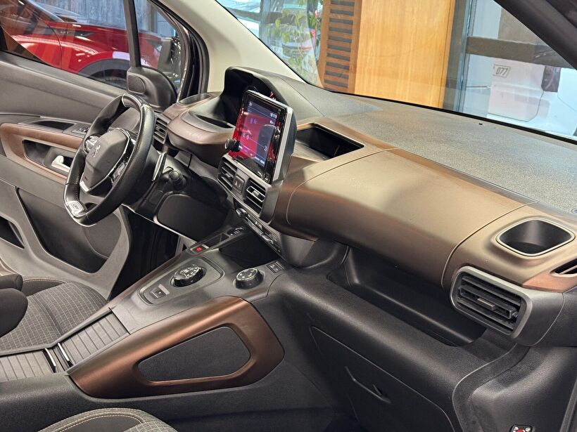 2023 Dizel Otomatik Peugeot Rifter Gri Polat Araç Dizayn Otomotiv İnşaat Sanayi Ve Ticaret Limited Şirketi