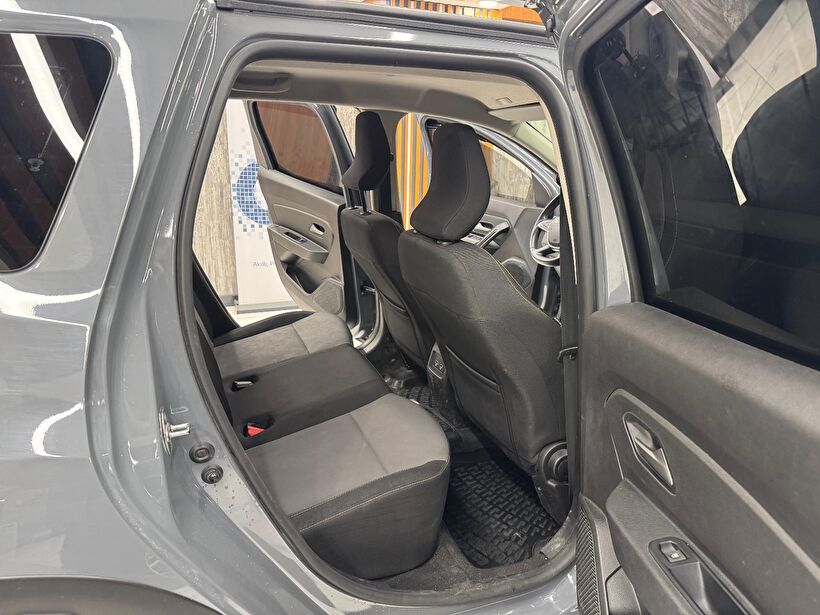 2024 Benzin Otomatik Dacia Duster Gri Polat Araç Dizayn Otomotiv İnşaat Sanayi Ve Ticaret Limited Şirketi