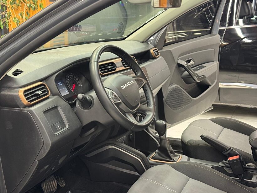 2024 Benzin Otomatik Dacia Duster Gri Polat Araç Dizayn Otomotiv İnşaat Sanayi Ve Ticaret Limited Şirketi