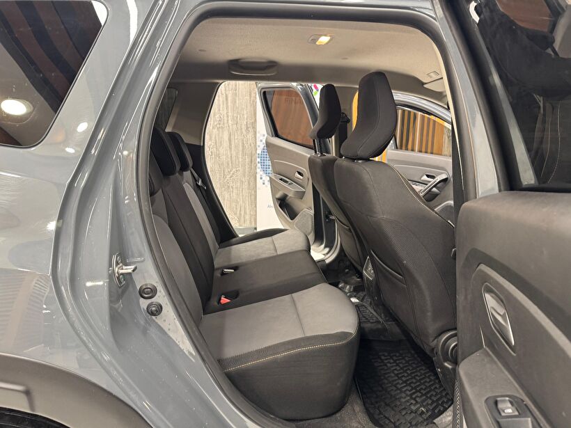2024 Benzin Otomatik Dacia Duster Gri Polat Araç Dizayn Otomotiv İnşaat Sanayi Ve Ticaret Limited Şirketi