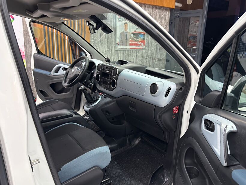 2015 Dizel Manuel Citroen Berlingo Beyaz Polat Araç Dizayn Otomotiv İnşaat Sanayi Ve Ticaret Limited Şirketi