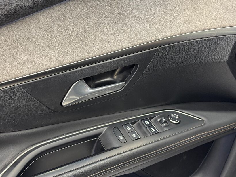 2021 Dizel Otomatik Peugeot 3008 Siyah Polat Araç Dizayn Otomotiv İnşaat Sanayi Ve Ticaret Limited Şirketi