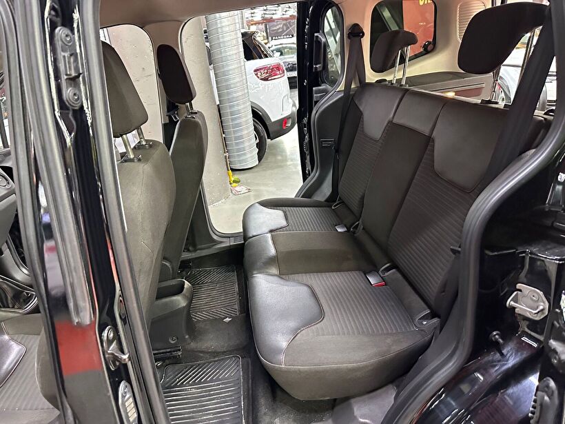 2017 Dizel Manuel Ford Tourneo Courier Siyah Polat Araç Dizayn Otomotiv İnşaat Sanayi Ve Ticaret Limited Şirketi