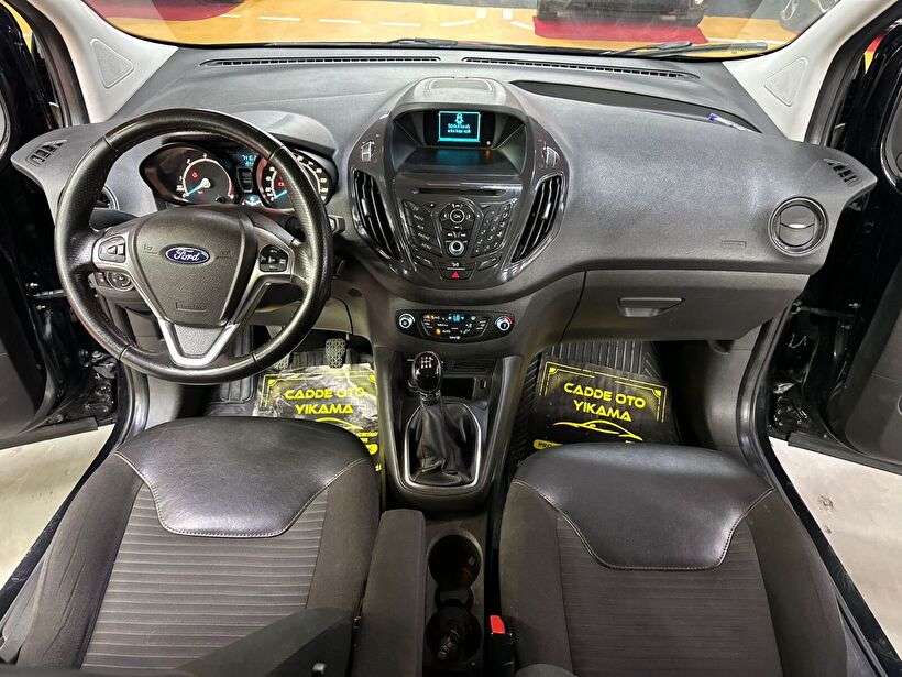 2017 Dizel Manuel Ford Tourneo Courier Siyah Polat Araç Dizayn Otomotiv İnşaat Sanayi Ve Ticaret Limited Şirketi