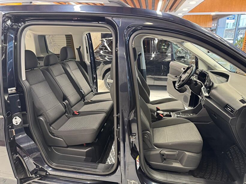 2022 Dizel Otomatik Ford Tourneo Connect Mavi Polat Araç Dizayn Otomotiv İnşaat Sanayi Ve Ticaret Limited Şirketi