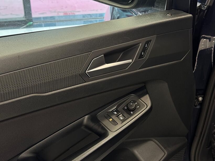 2022 Dizel Otomatik Ford Tourneo Connect Mavi Polat Araç Dizayn Otomotiv İnşaat Sanayi Ve Ticaret Limited Şirketi