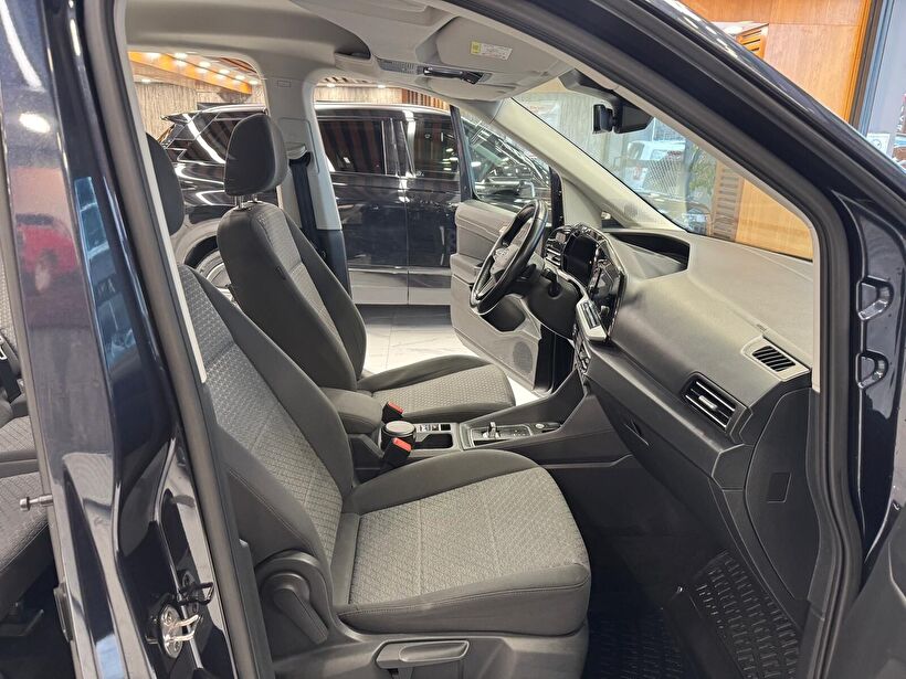 2022 Dizel Otomatik Ford Tourneo Connect Mavi Polat Araç Dizayn Otomotiv İnşaat Sanayi Ve Ticaret Limited Şirketi