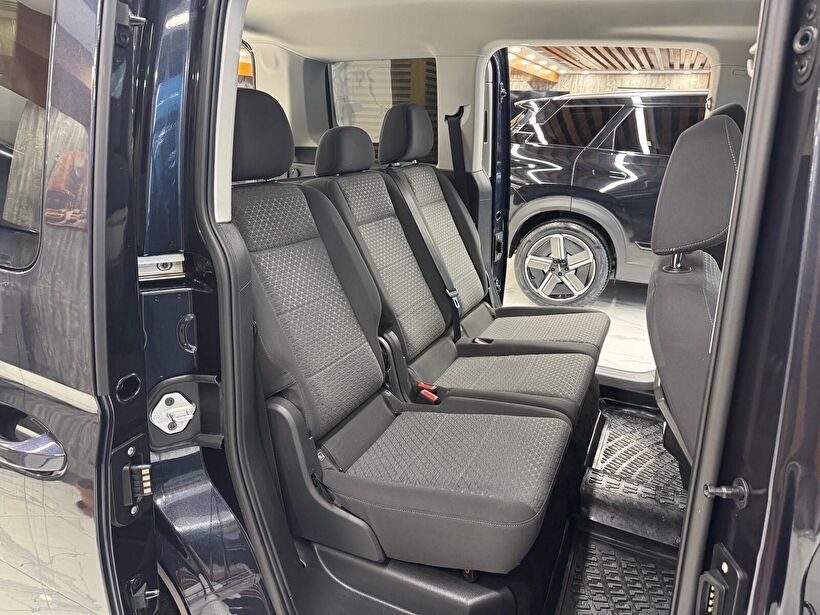 2022 Dizel Otomatik Ford Tourneo Connect Mavi Polat Araç Dizayn Otomotiv İnşaat Sanayi Ve Ticaret Limited Şirketi